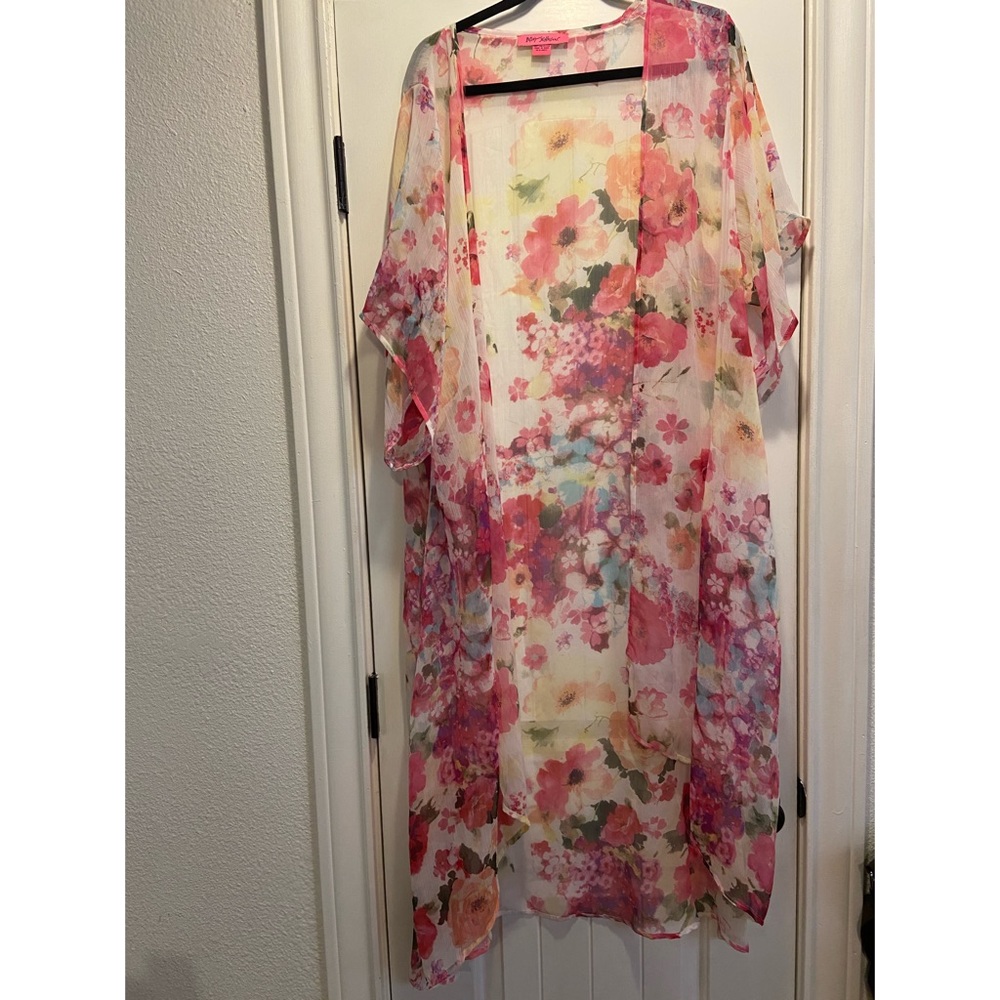 Long sheer short sleeve shall